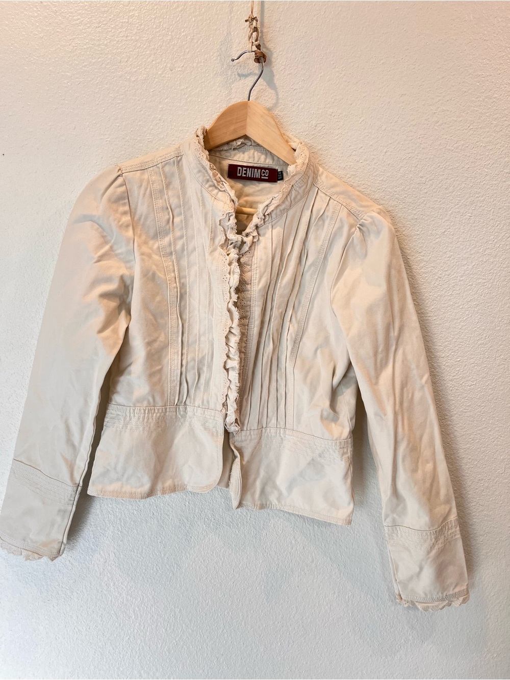 Denim&Co Cream Ruffle-Trim Pintuck Jacket